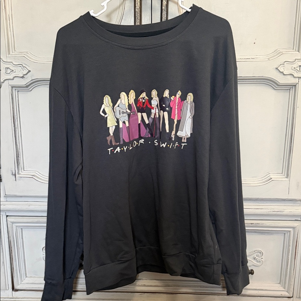 Black Graphic Women Top